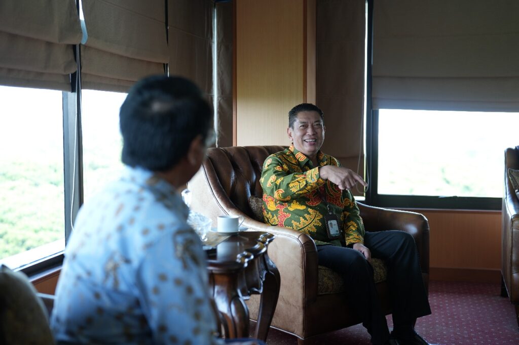 Terima Kunjungan BPS Sulsel, Rektor Pojok Statistik Unhas Pertama di Indonesia