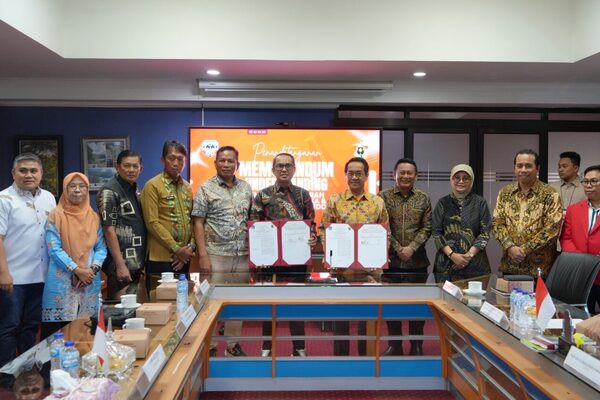 Unhas dan Pemkab Kolaka Tandatangani MoU Pengembangan Pendidikan dan SDM