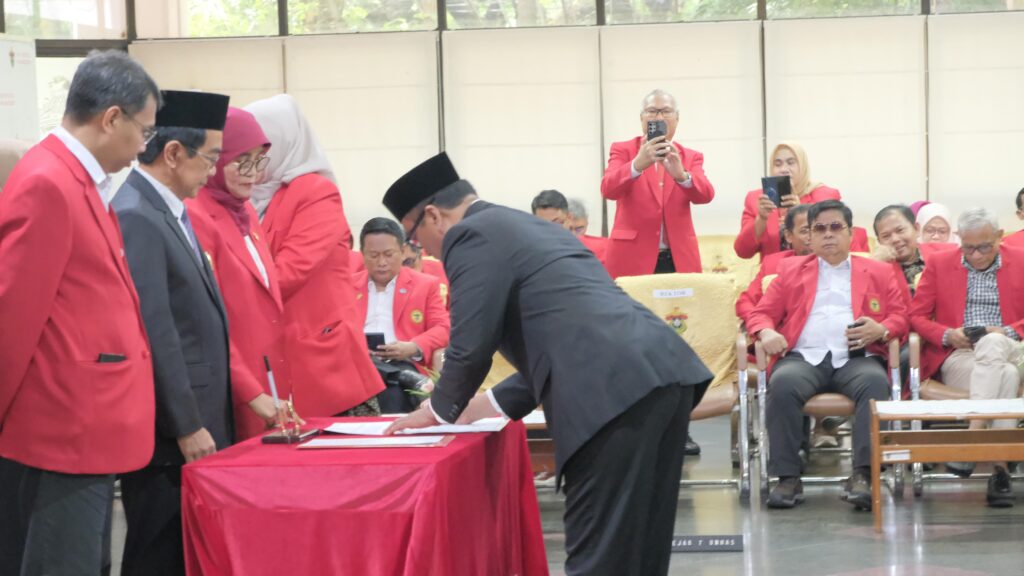 Dari Dekan hingga Kepala Sub Bagian, Ini Nama-nama Pejabat Baru Unhas yang Dilantik Rektor 1