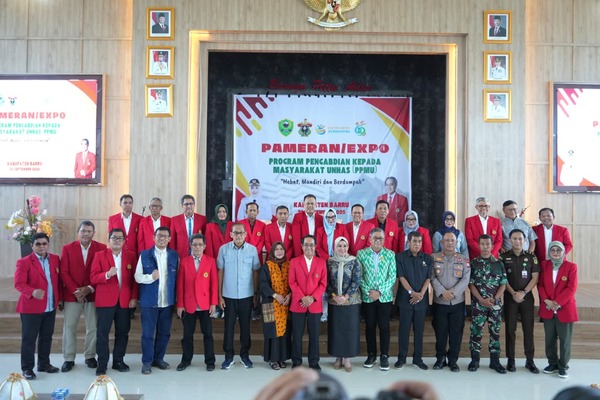 Expo Program Pengabdian Masyarakat Di Barru, Unhas Perkuat Komitmen Kampus Berdampak