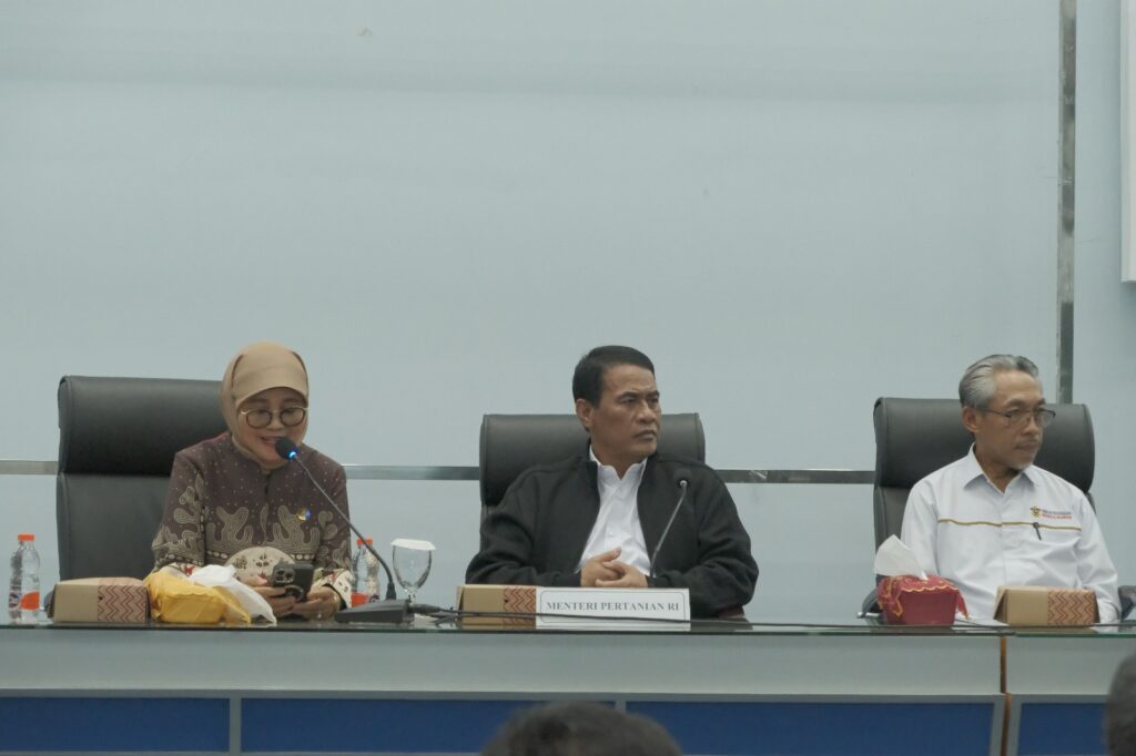 Kuliah Umum Pascasarjana Unhas: Amran Sulaiman Tekankan Inovasi dan Proses dalam Pertanian