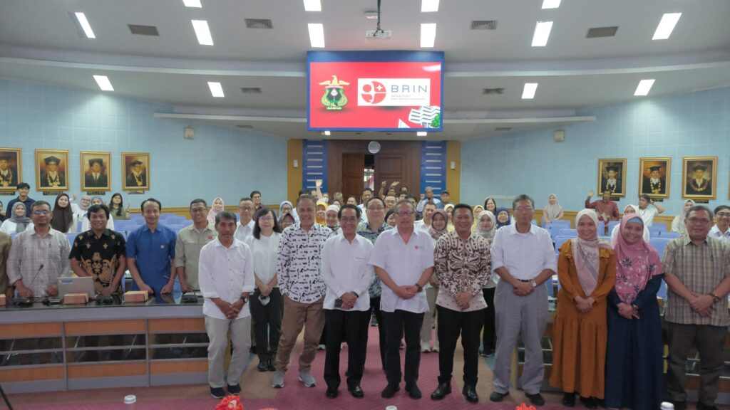 Rektor Prof. JJ Unhas Siap Jadi Simpul Riset Kolaborasi di Indonesia