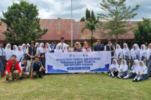 Tim IDEAoks Unhas Gelar Edukasi Obat, Kosmetika, dan Suplemen Aman di SMA Negeri 4 Barru