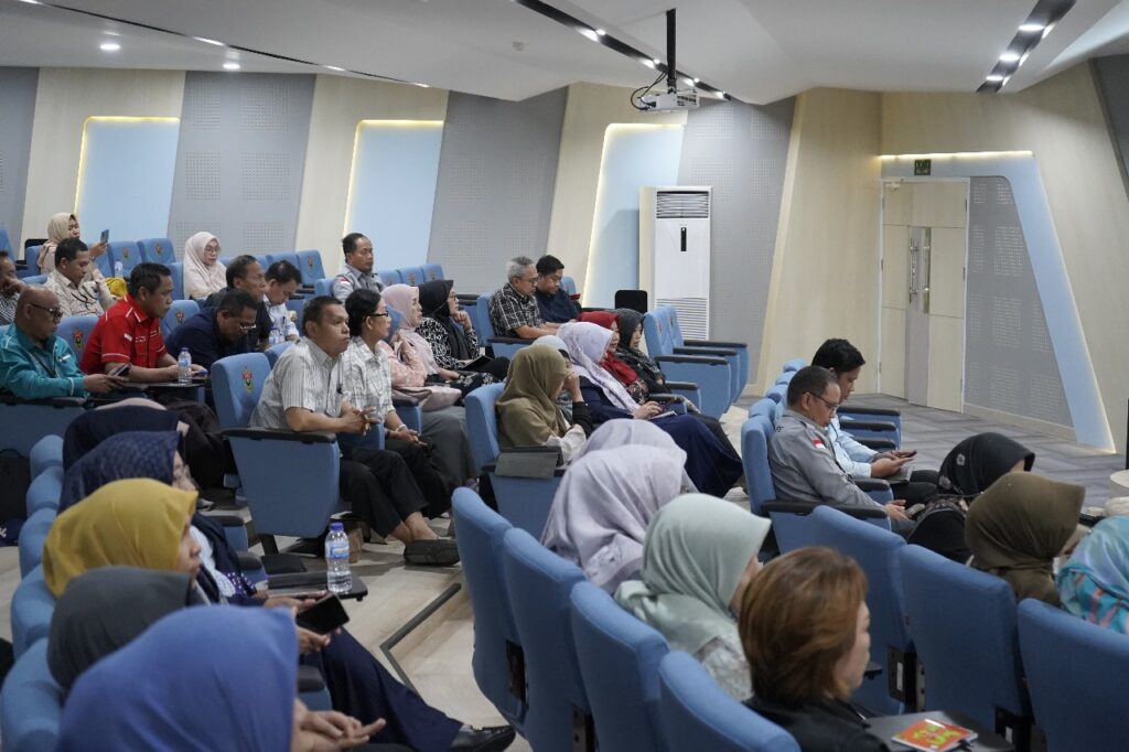 Unhas Perkuat Integritas Pegawai Melalui Sosialisasi Tugas Belajar dan Disiplin PNS