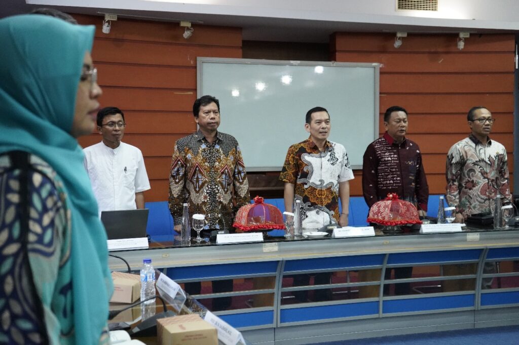 Badan Legislasi DPR RI Kunjungi Unhas Bahas RUU Komoditas Strategis 6