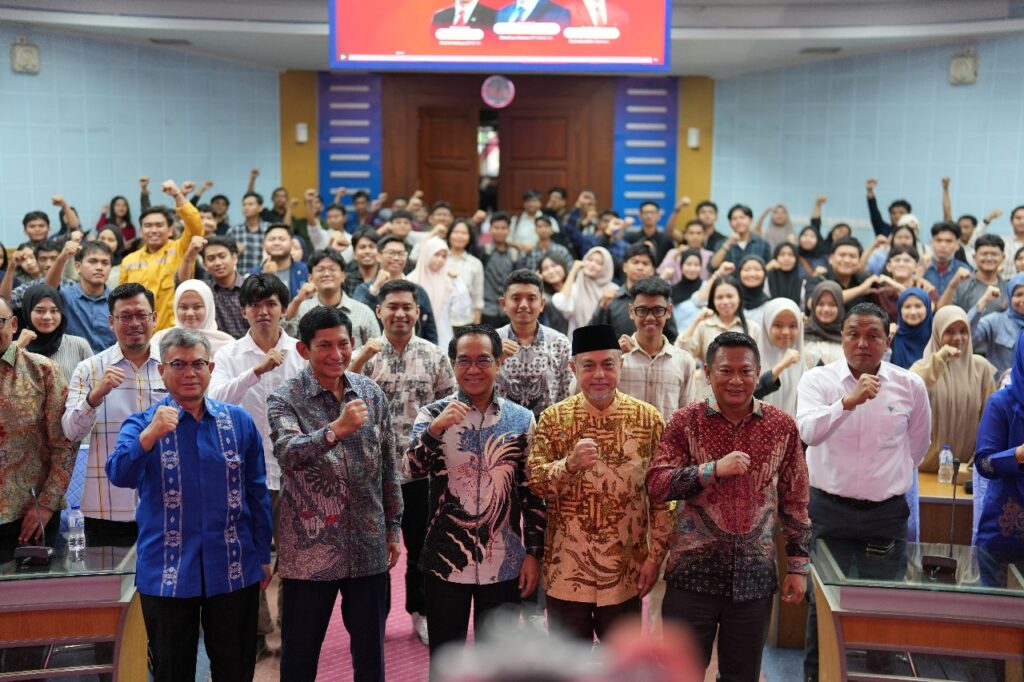 Kuliah Umum di Unhas, Direktur Utama Mind ID Beberkan Enam Tantangan Hilirisasi Mineral