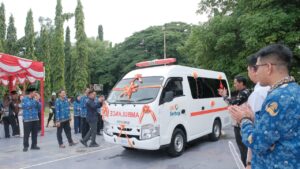 Momen Hari Pahlawan, Rumah Sakit Unhas Terima Bantuan Ambulans dari BNII 1