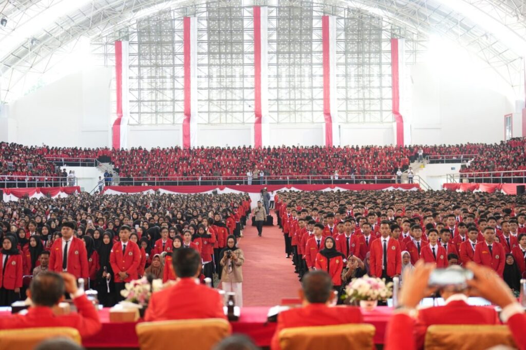 PKKMB Unhas 2025: Menanamkan Semangat Keberlanjutan Sejak Hari Pertama di Kampus