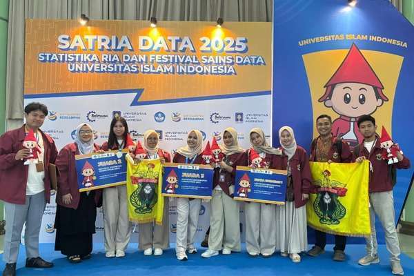 Tim Unhas Raih Tiga Penghargaan di Ajang Satria Data 2025