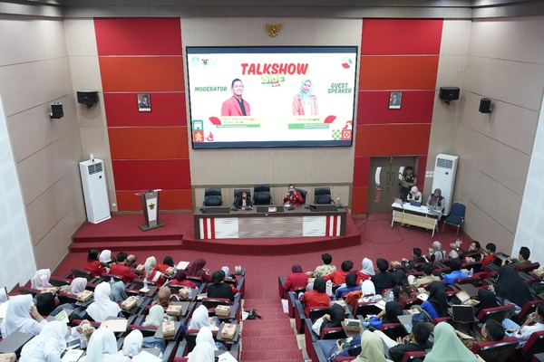 Unhas Hadirkan Talkshow Penguatan Mental Generasi Z di Side Fest PIMNAS Ke-38