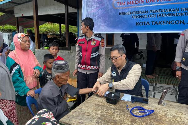 Program Pengabdian Unhas Perkuat Layanan Kesehatan Masyarakat Terdampak Bencana Aceh dan Sumatera