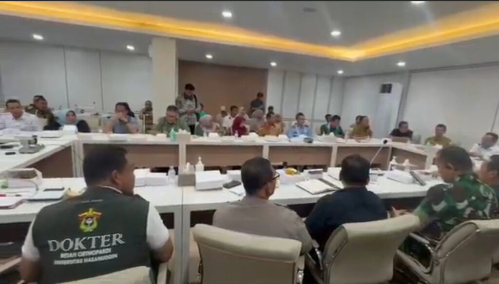 Tim Medis Unhas Tiba di Aceh, Wamenkes Apresiasi Respons Cepat Penanganan Bencana