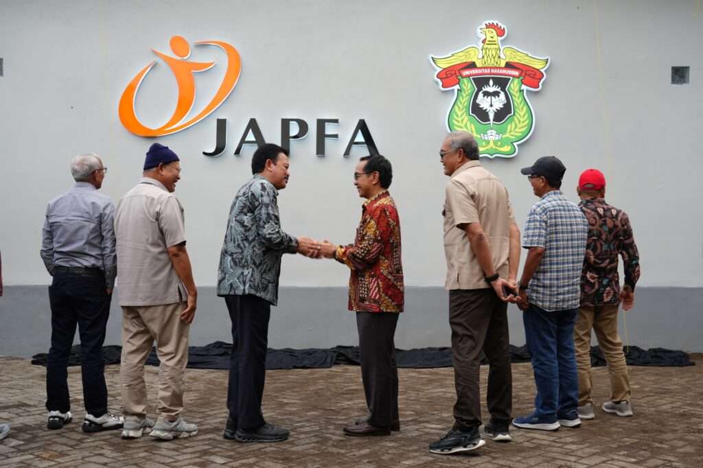 Unhas dan PT. Japfa Resmikan Kandang ayam ‘Closed House’ Modern