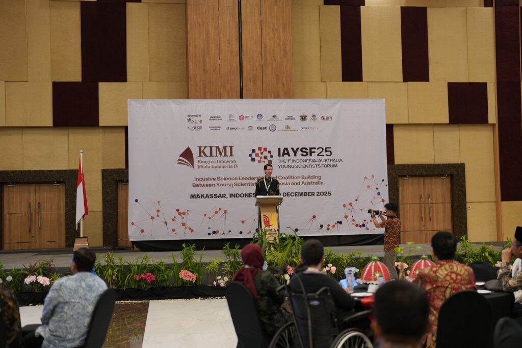 Unhas Tuan Rumah KIMI IV dan IAYSF 2025 Momen Strategis Perkuat Jejaring Ilmuwan Muda