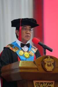 Rektor Unhas Tekankan Integritas dan Kepedulian Sosial kepada Para Alumni