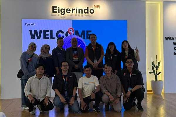 Perluas Jejaring Industri, Career Center Unhas Kunjungi Eigerindo di Bandung
