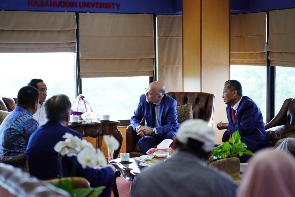 Rektor Unhas Terima Delegasi Prancis, Bahas Penguatan Kerja Sama Pendidikan