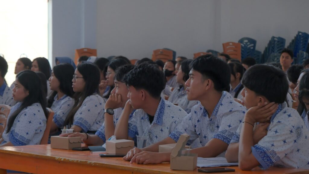 Sosialisasi SNPMB di Toraja, Unhas Tegaskan Informasi Kelulusan Hanya Lewat Akun Portal Siswa 6