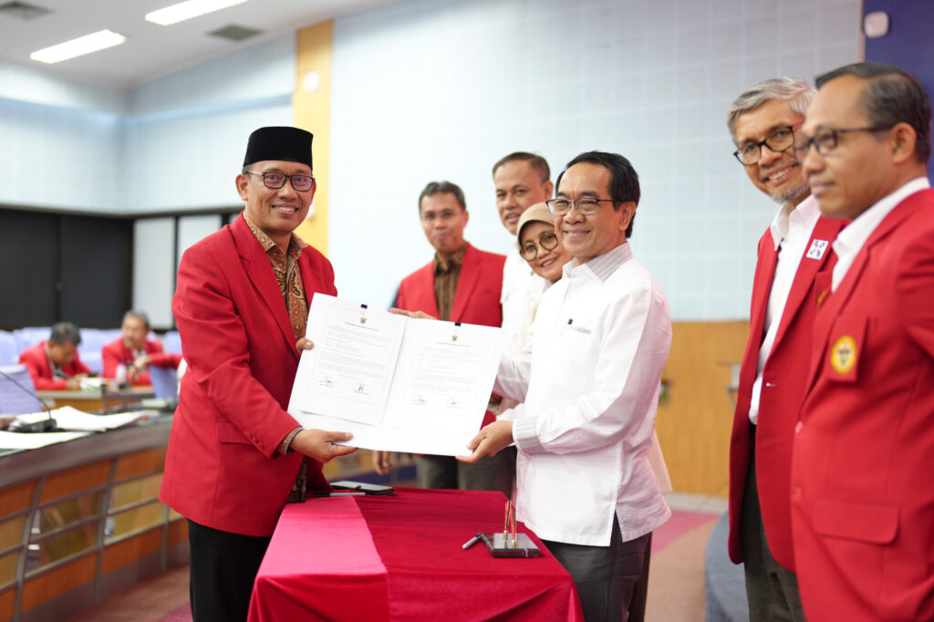 Unhas Gelar Penandatanganan Kontrak Kinerja 2026, Perkuat Komitmen Pencapaian Target Institusi