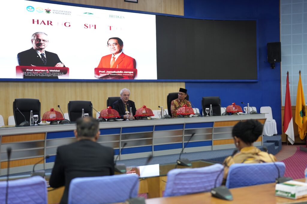 Unhas Perkuat Ekosistem Riset Dunia lewat Dialog Khusus bersama Ilmuwan Peraih Nobel