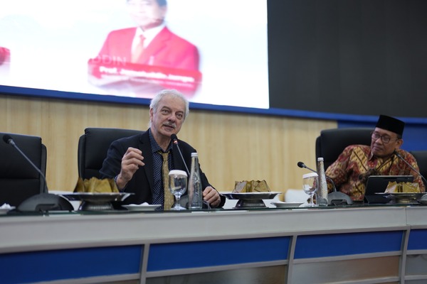 Unhas Perkuat Ekosistem Riset Dunia lewat Dialog Khusus bersama Ilmuwan Peraih Nobel