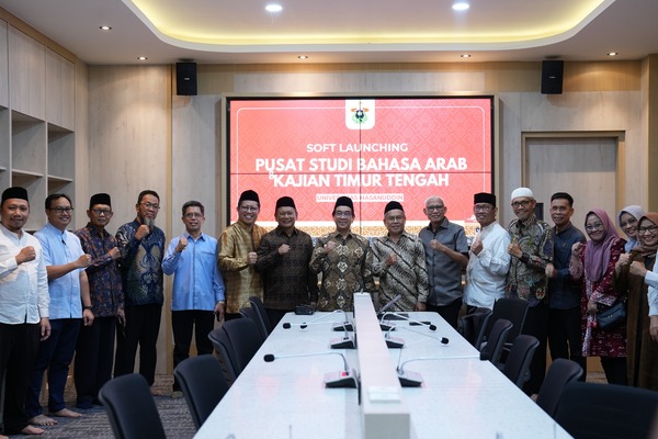 manfaatkan momentum ramadhan, unhas resmikan pusat studi bahasa arab dan kajian timur tengah