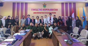 Group photo at nursing faculty meeting room