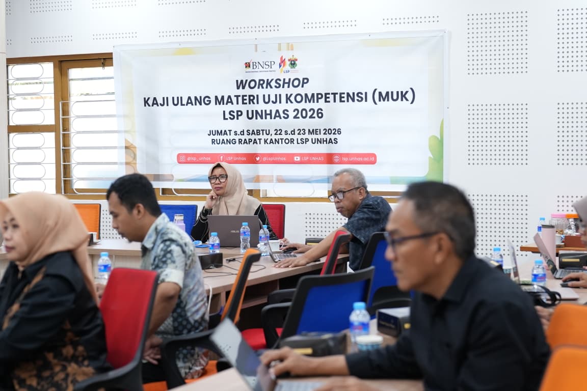 lsp unhas perkuat mutu sertifikasi melalui workshop kaji ulang materi uji kompetensi (4)