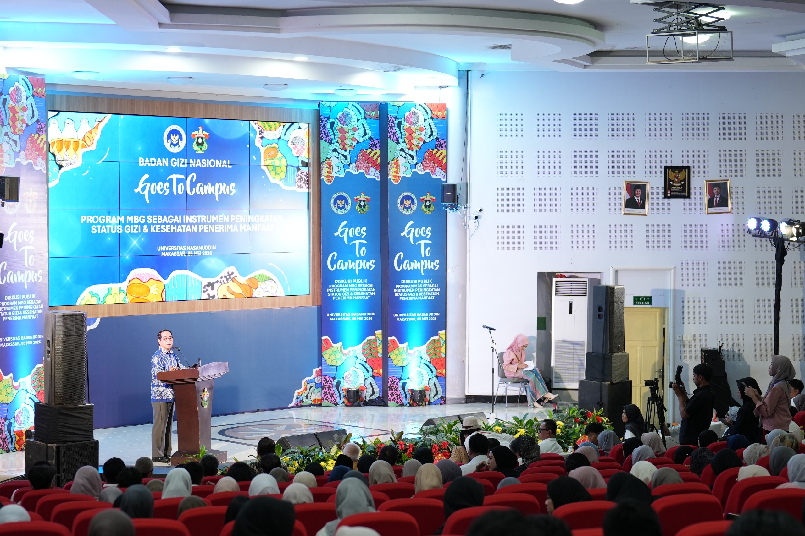 Seminar Badan Gizi Nasional di auditorium kampus