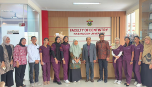 Faculty of Dentistry team at Hasanuddin University lobby