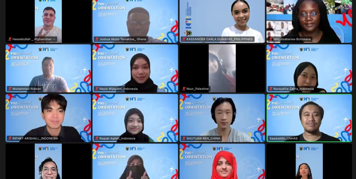 Virtual pre-arrival orientation video conference grid