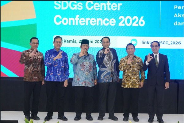 Enam pria di panggung konferensi SDGs 2026