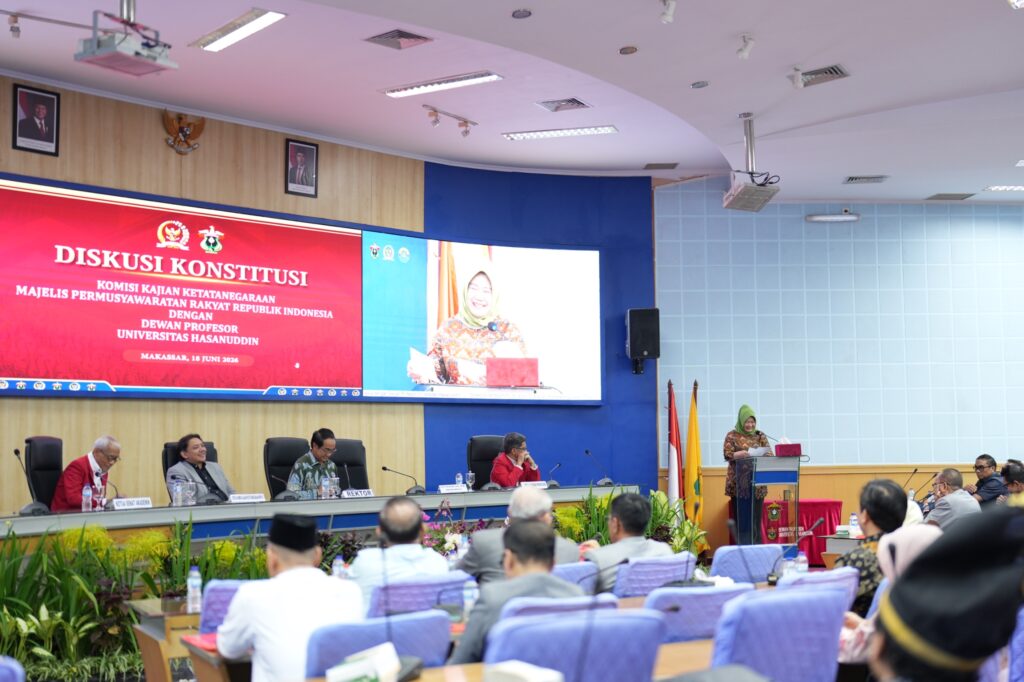 Constitutional discussion panel at Indonesian university auditorium