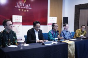 Panel diskusi PAIR Sulawesi di UNHAS Hotel