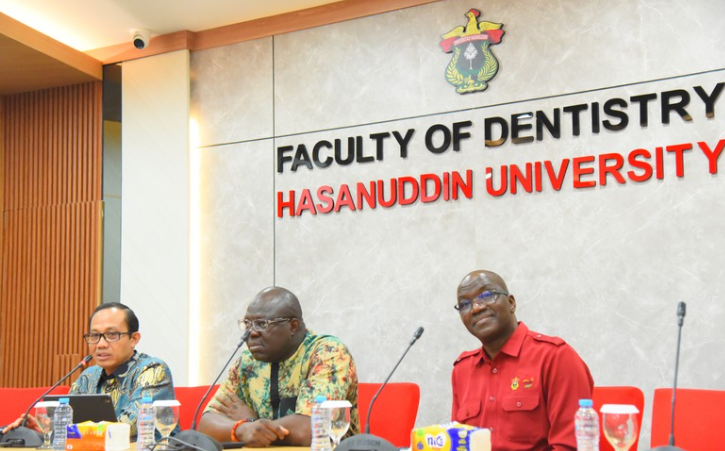 Panel discussion at Hasanuddin University Faculty of Dentistry