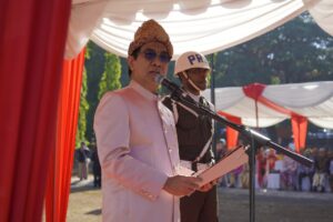Rektor Unhas Lepas KKN Tanggap Bencana dan Tim Bantuan Medis ke NTT