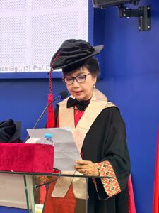 Unhas Kukuhkan Lima Guru Besar, Rektor: Dorong Produktivitas dan Publikasi Ilmiah