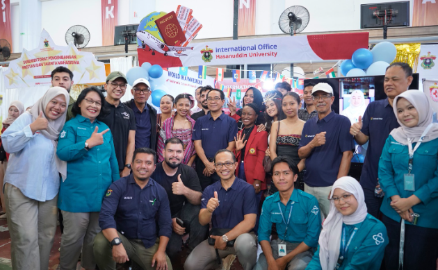 Group photo at Hasanuddin University international office booth