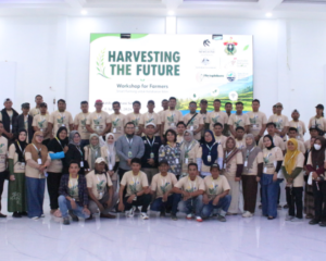 Farmers and organizers pose at Harvesting the Future workshop