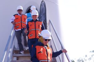 Kementerian ESDM Minta Unhas Kaji Potensi Energi Angin Sulsel