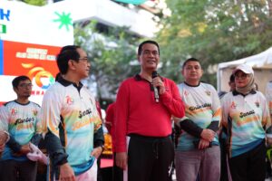Menteri Pertanian dan Walikota Makassar Ramaikan Fun Walk Dies Natalis ke-70 Unhas