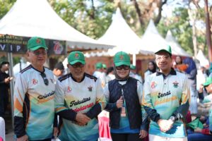 Menteri Pertanian dan Walikota Makassar Ramaikan Fun Walk Dies Natalis ke-70 Unhas