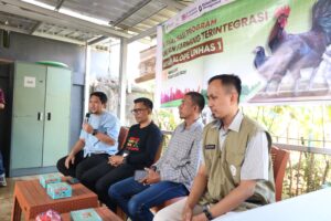 Manfaatkan Ayam Alope, Fapet Unhas Dorong Kemandirian Penyandang Disabilitas melalui Urban Farming