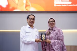 Unhas dan Kementerian ESDM Siapkan Kolaborasi Strategis Pengembangan Energi Terbarukan