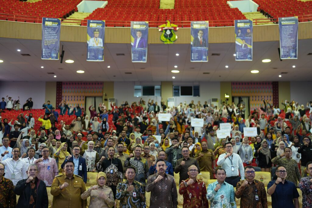 Hadir di Unhas, Menteri UMKM Dorong Wirausaha Berani Memulai dan Siap Berdampak
