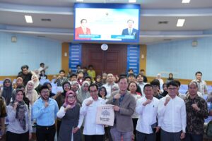 Bagikan Inspirasi di Unhas, Prof. Kim Soo-Il Paparkan Perjalanan 50 Tahun Bersama Indonesia