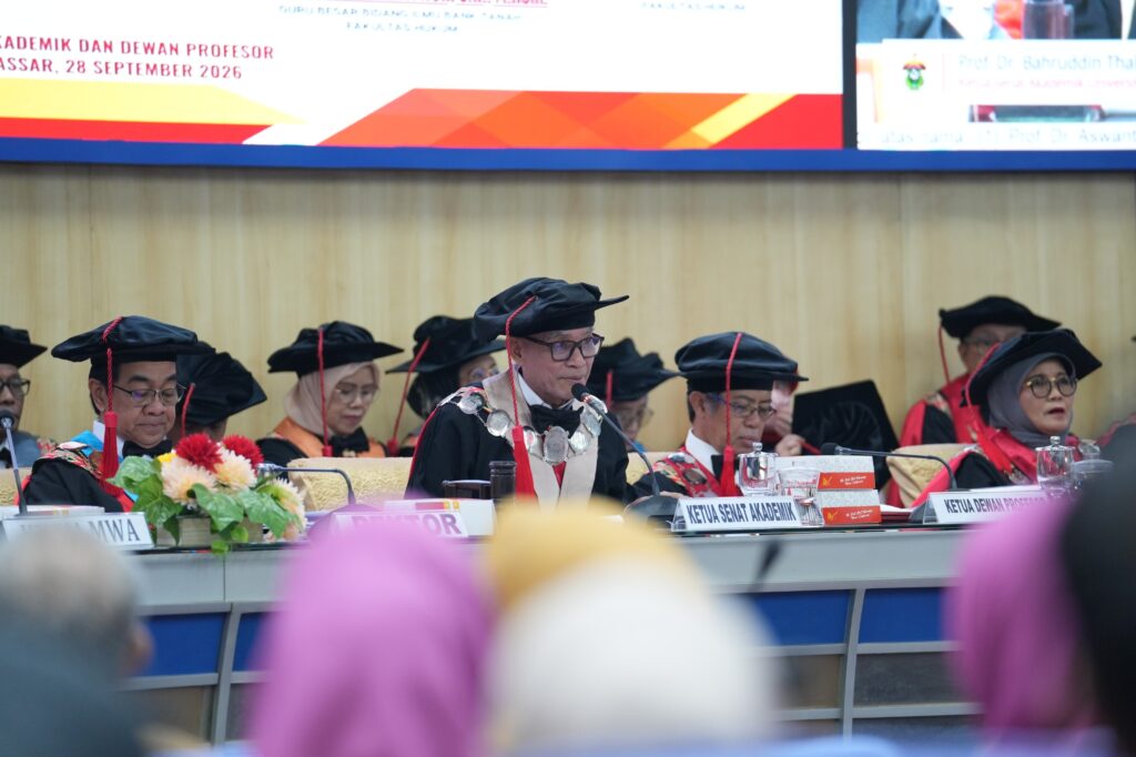 Unhas Kukuhkan Lima Guru Besar Fakultas Hukum, Prof. JJ: Dorong Pemikiran yang Menyentuh Akar Persoalan