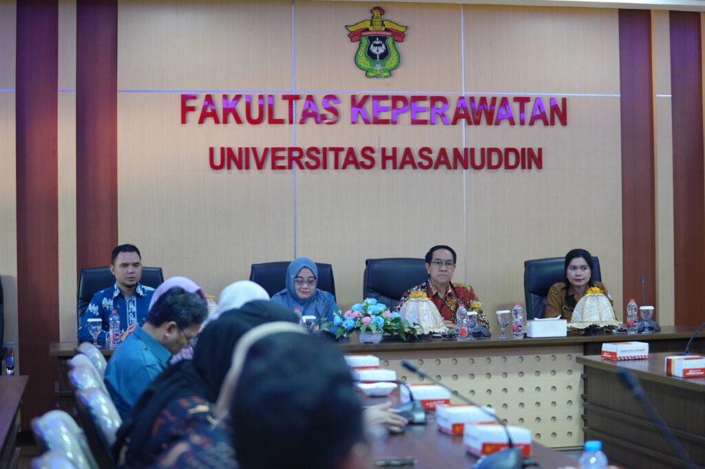 Rapat di Fakultas Keperawatan Universitas Hasanuddin