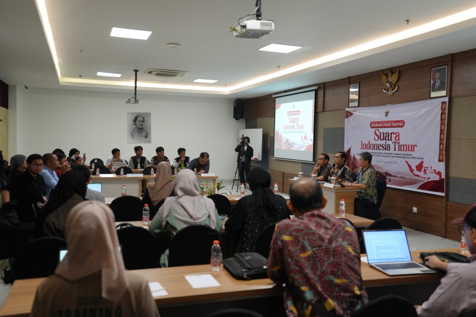 Diskusi hasil survei Suara Indonesia Timur di Jakarta
