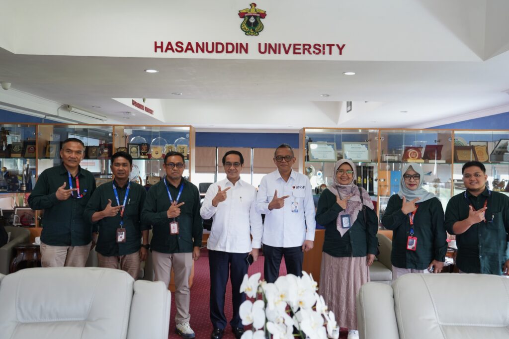 Unhas dan BNSP Bahas Sertifikasi Kompetensi Wajib bagi Mahasiswa
